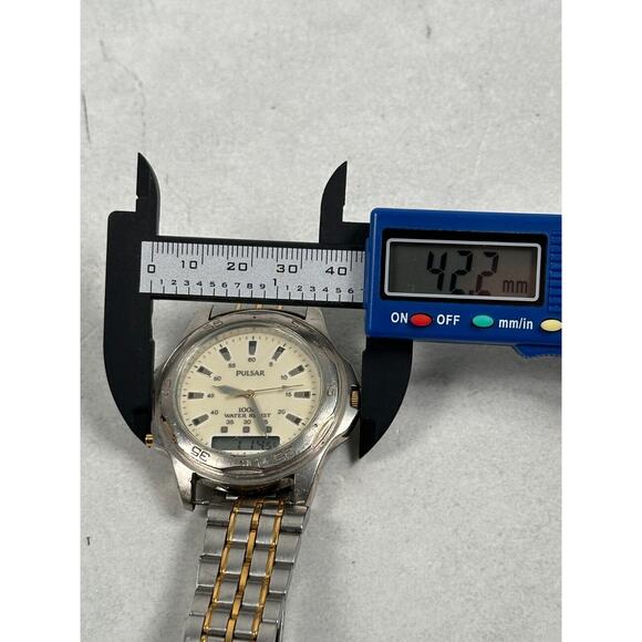 VTG Pulsar Watch Mens 42mm Two Tone Analog Digital V041-9250 Quartz New Battery - Picture 13 of 14
